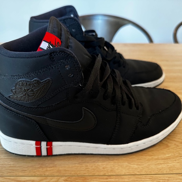 Paris Saint-Germain x Air Jordan 1 Retro OG High Paris Saint-Germain -- Size 10 - Picture 1 of 5